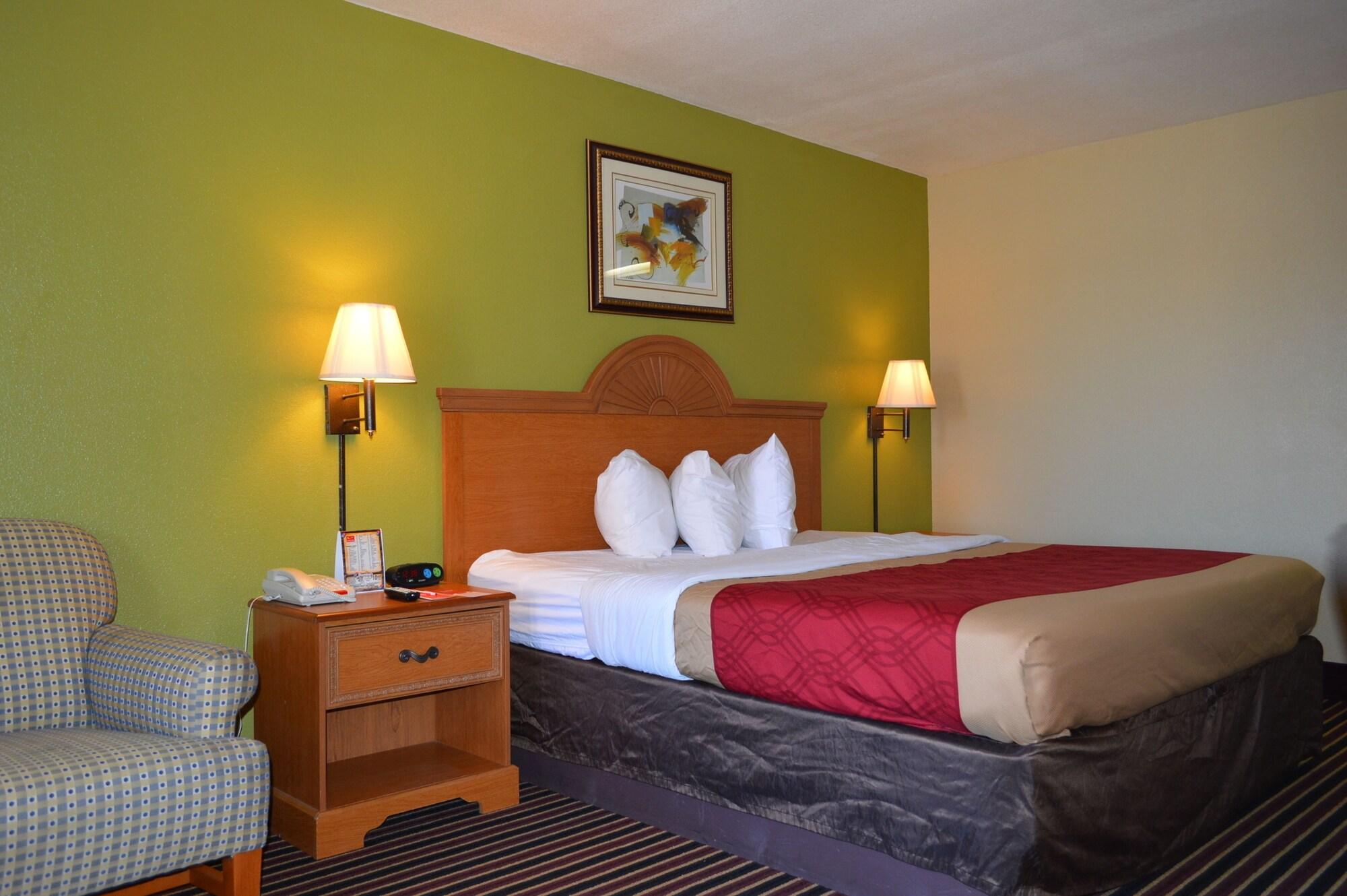 Econo Lodge Lake Charles University Area Bagian luar foto