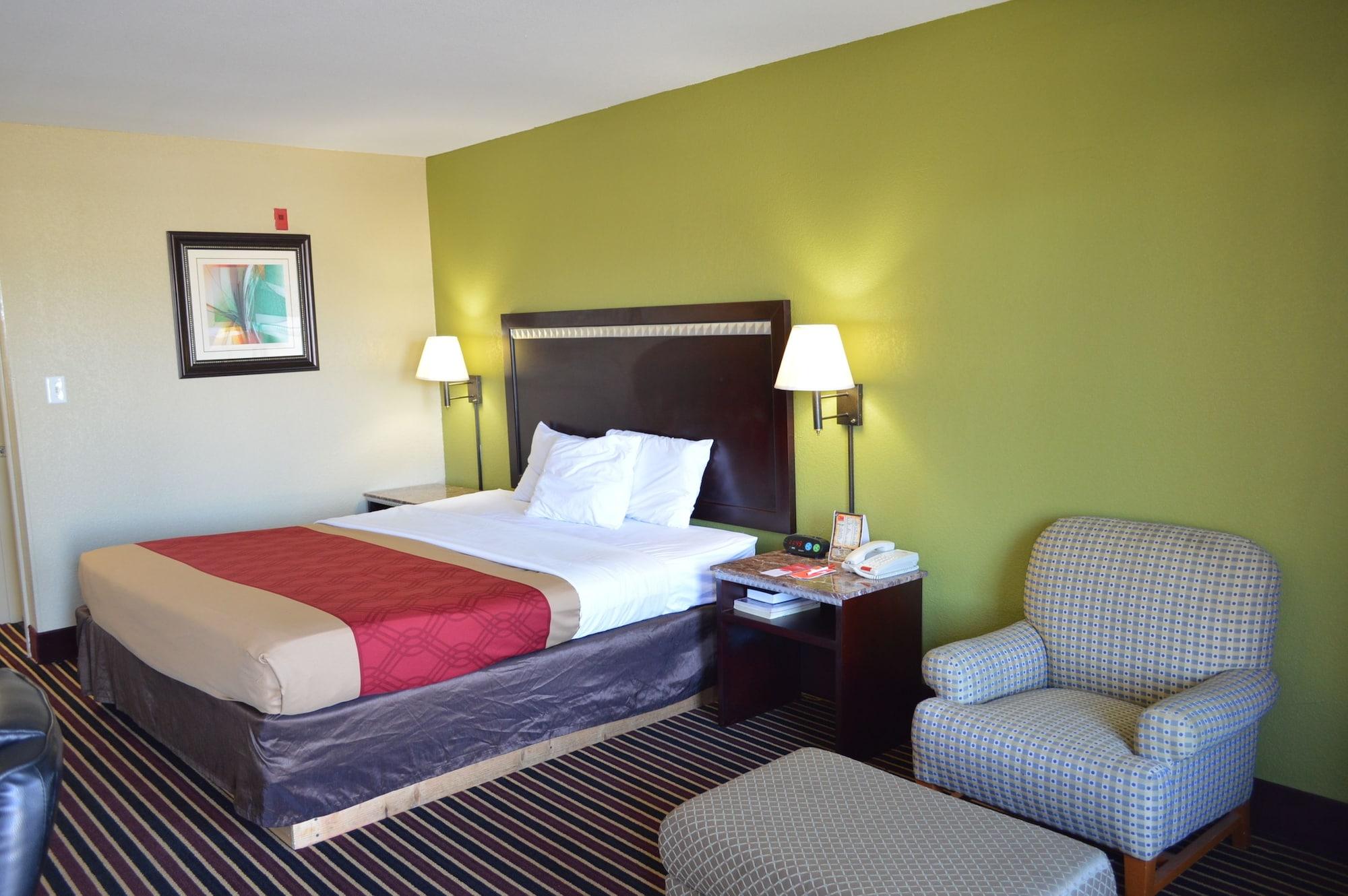 Econo Lodge Lake Charles University Area Bagian luar foto